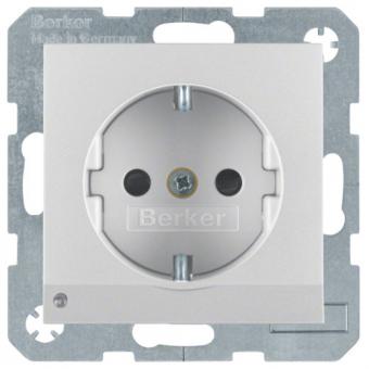 Berker SCHUKO-Steckdose mit LED-Orientierungslicht mit erhöhtem Berührungsschutz (alu, matt) 