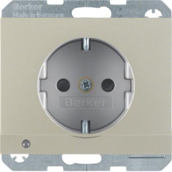 Berker  K.5 SCHUKO-Steckdose mit  LED-Orientierungslicht mit erhöhtem Berührungsschutz (Edelstahl) 